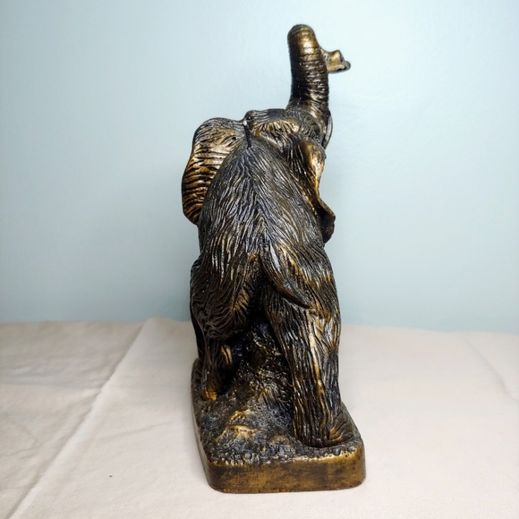 Carved Elephant Candle 🐘 - Picture 8 of 14